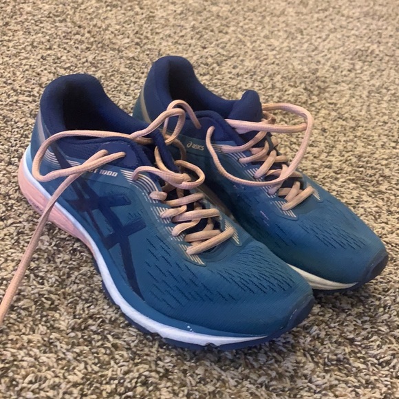 Women’s ASICS - Picture 4 of 6